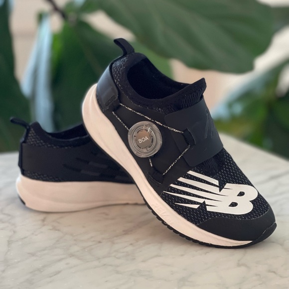 New Balance Other - Kids New Balance Size 12 Black Running Shoe